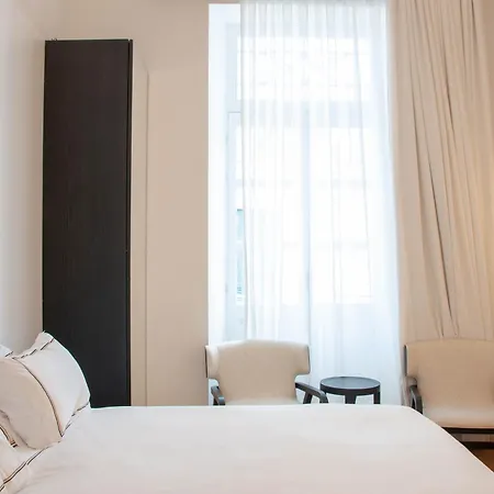 S Paul Hotel 3*