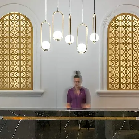 Отель S Paul 3*