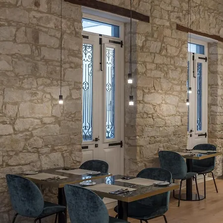 Hotel S Paul 3*